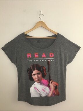 Gray Graphic 'Read' Tee Featuring Princess Leia from Star Wars